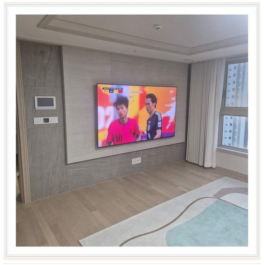 벽걸이TV 시공 참고 사진 7번째 지역 중랑구 85인치 서랍장 문이 열리는 공간 2