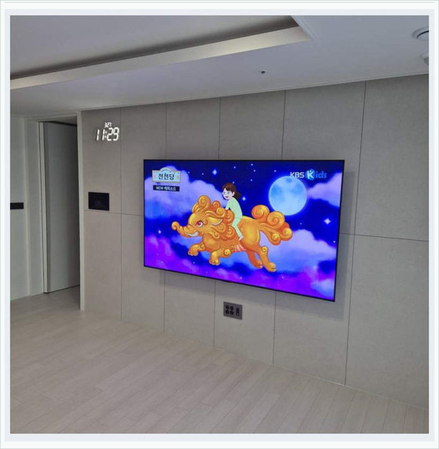 벽걸이TV 시공 참고 사진 15번째 지역 강서구 98인치 85인치에서 98인치로의 교체 3